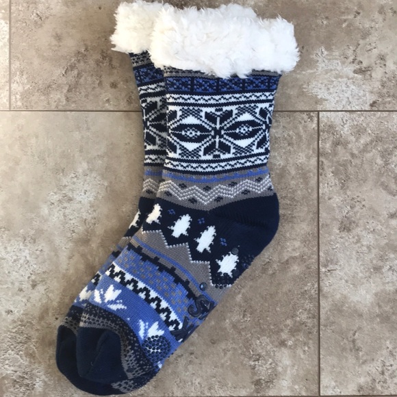 Muk Luks Cabin Socks - Picture 2 of 4